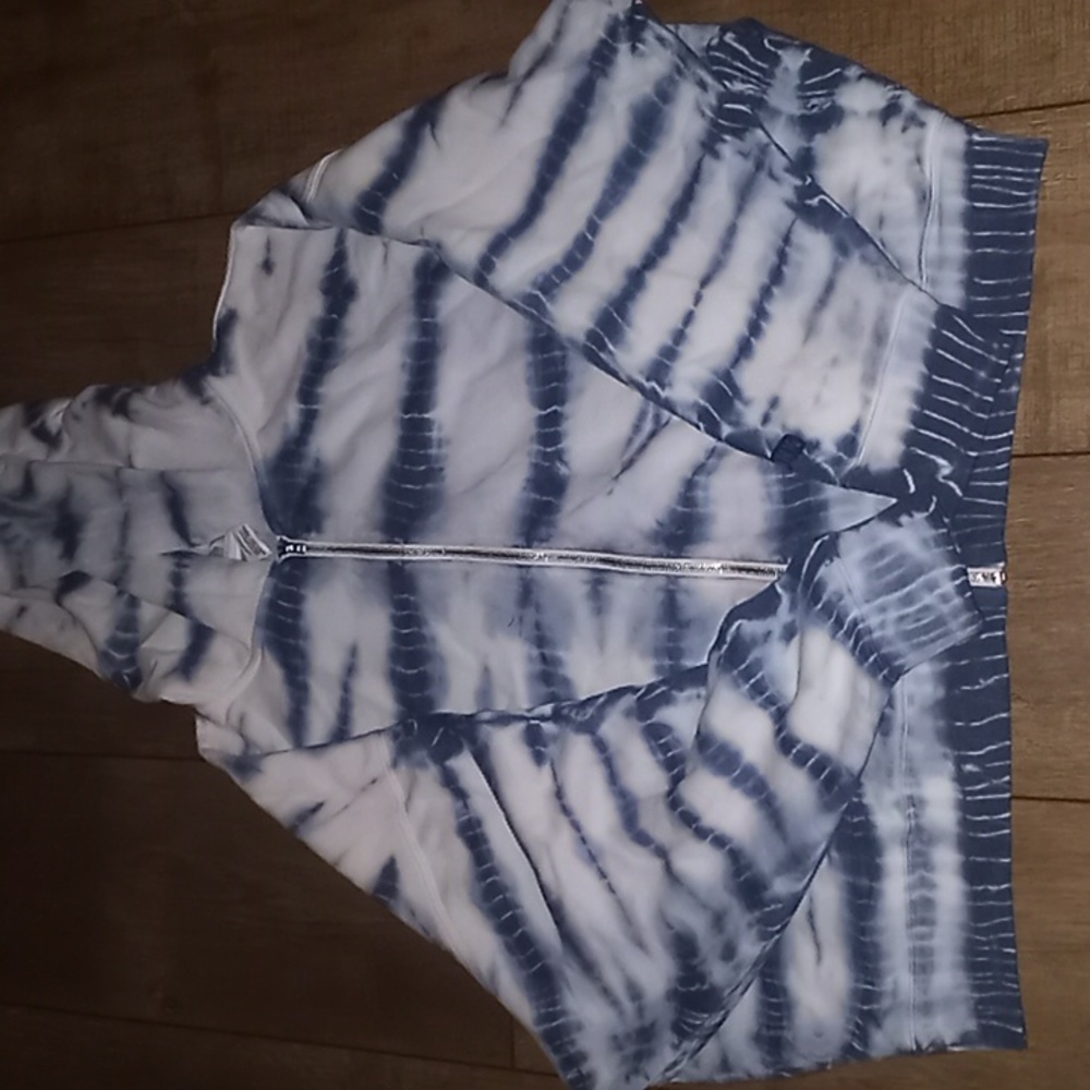 Slouchy crop zip up